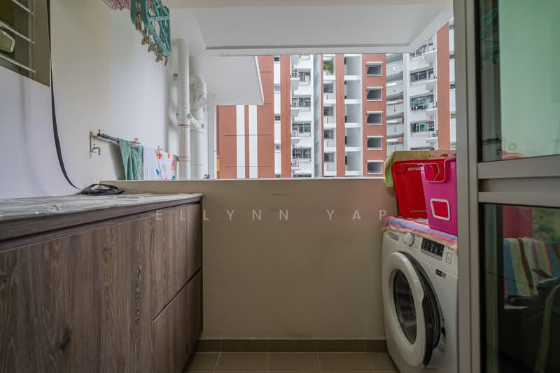 666B Punggol Drive HDB Flat For Sale at S$ 728,888 | PropertyGuru Singapore - Balcony