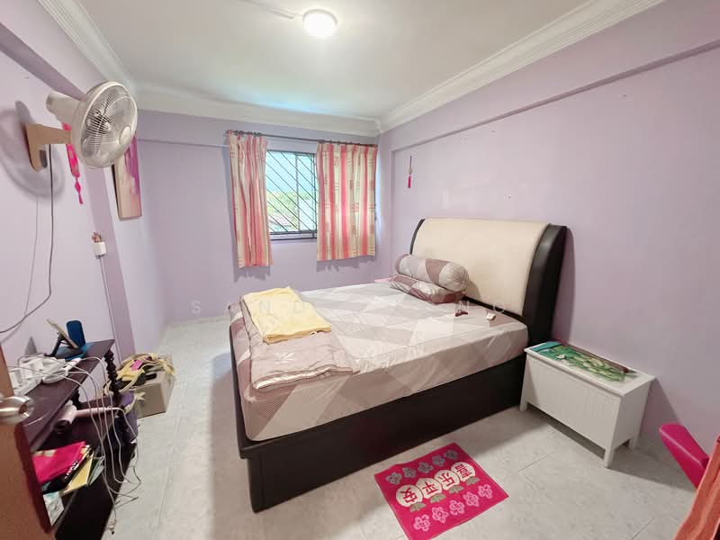 256 Bukit Batok East Avenue 4 HDB Flat For Sale at S$ 510,000 | PropertyGuru Singapore - Bedroom