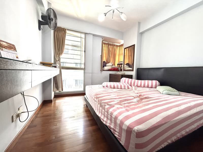 Modena Condominium For Sale at S$ 1,870,000 | PropertyGuru Singapore - Bedroom