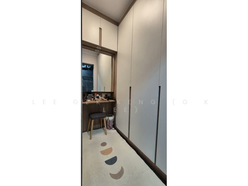 321C Anchorvale Drive HDB Flat For Sale at S$ 800,000 | PropertyGuru Singapore - Walkin wardrobe