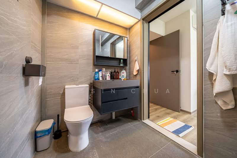 227B Bartley Walk, , Room Rental, 1,291 sqft, HDB Flat For Rent, by Jessin Chua, 500085507 - Bathroom - PropertyGuru.com.sg