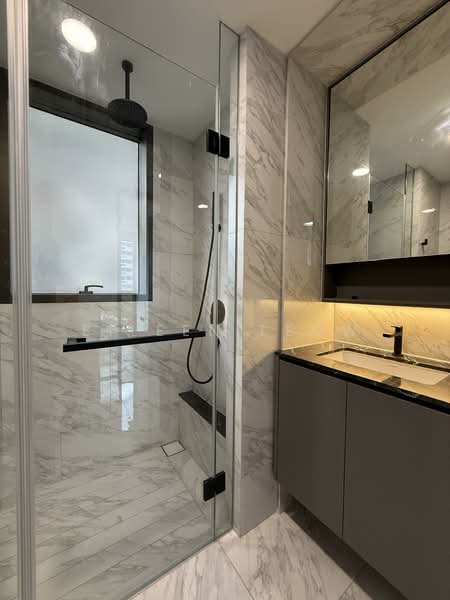 The Landmark, 173 Chin Swee Road, 2 Bedrooms, 753 sqft, Condominium For Rent, by Eileen Leow, 500085508 - Bathroom - PropertyGuru.com.sg