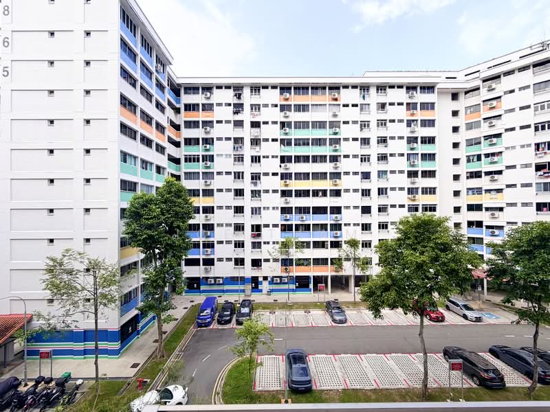 867 Yishun Street 81 HDB Flat For Sale at S$ 648,888 | PropertyGuru Singapore - Exterior