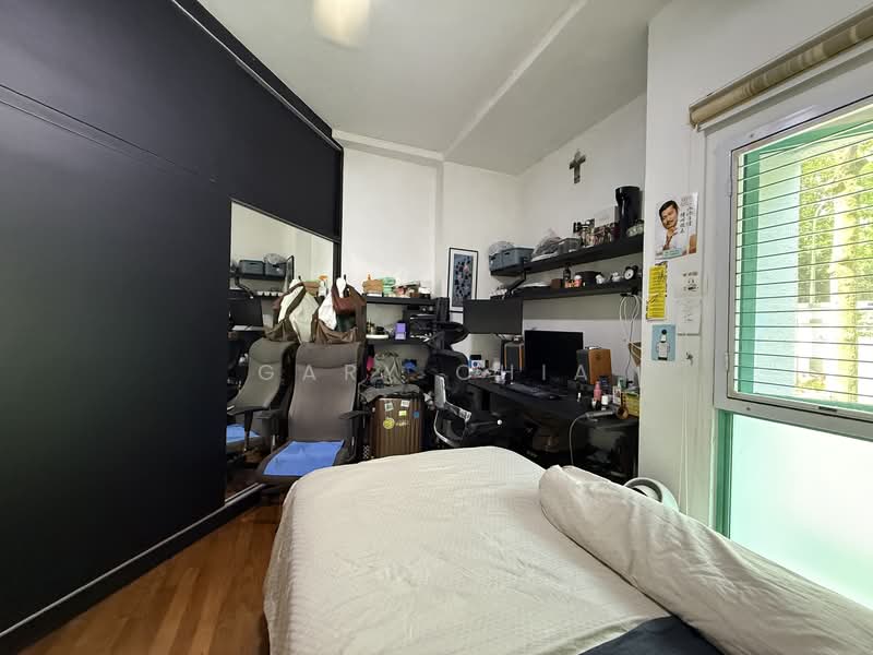 Southaven I Condominium For Sale at S$ 1,990,000 | PropertyGuru Singapore - Bedroom