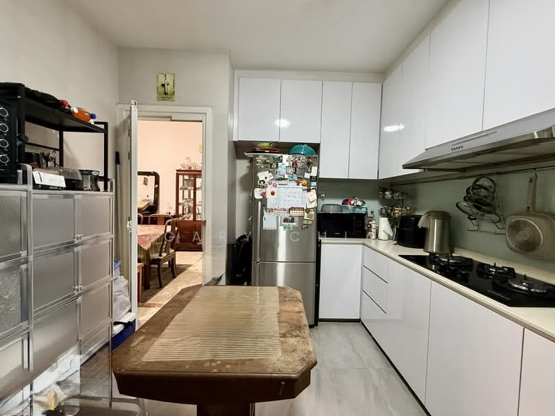 Southaven I Condominium For Sale at S$ 1,990,000 | PropertyGuru Singapore - Kitchen