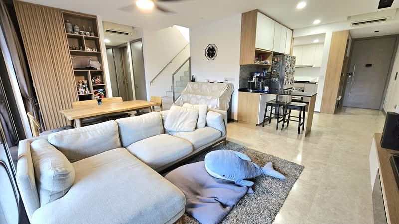 Stratum Condominium For Sale at S$ 2,350,000 | PropertyGuru Singapore - Living Room