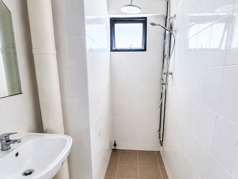 512 Bukit Batok Street 52, 512 Bukit Batok Street 52, 4 Bedrooms, 1,572 sqft, HDB Flat For Sale, by Alex Goh, 500085601 - Bathroom - PropertyGuru.com.sg