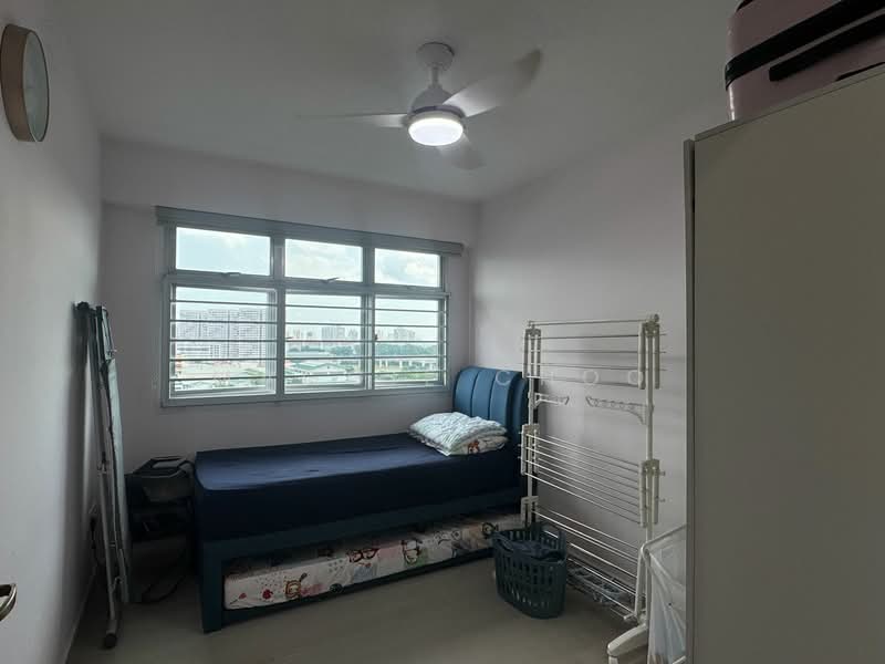 449B Bukit Batok West Avenue 9 HDB Flat For Sale at S$ 728,888 | PropertyGuru Singapore - Bedroom