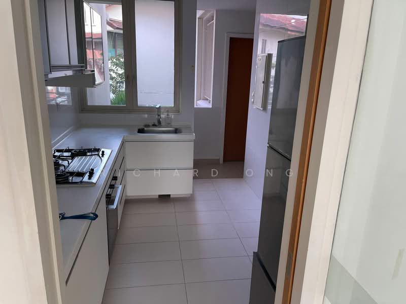Fontaine Parry, 67 Poh Huat Road, 3 Bedrooms, 1,238 sqft, Condominium For Rent, by Richard Ong, 500085619 - Kitchen - PropertyGuru.com.sg
