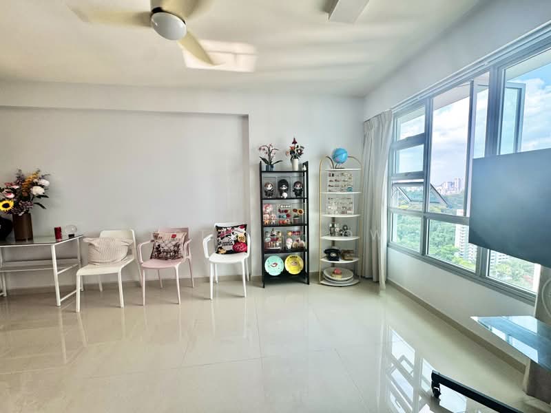 93B Telok Blangah Street 31, 93B Telok Blangah Street 31, 2 Bedrooms, 732 sqft, HDB Flat For Sale, by Esther Low, 500085620 - PropertyGuru.com.sg