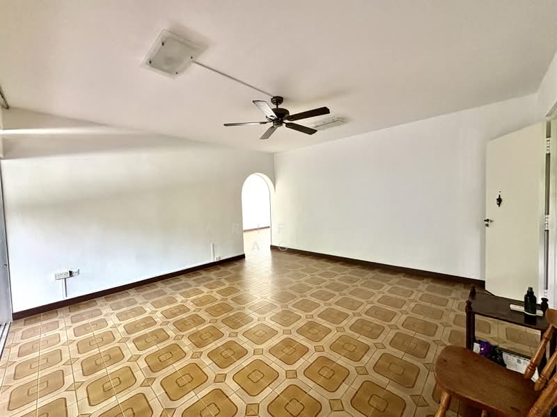 Lakeview Estate, 97A Upper Thomson Road, 3 Bedrooms, 1,615 sqft, Apartment For Sale, by Sharifah M Alsagoff, 500085623 - Living Room - PropertyGuru.com.sg