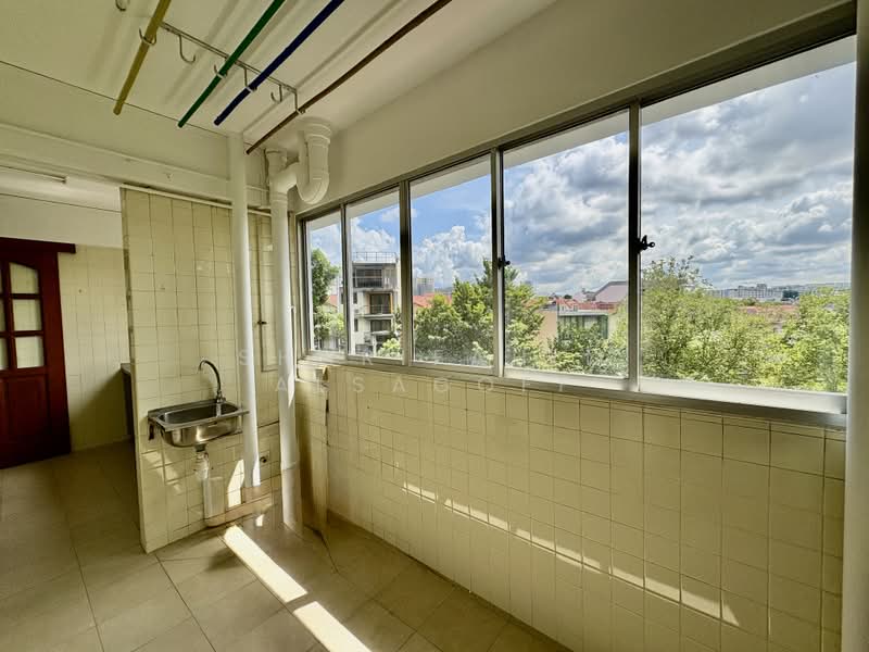 Lakeview Estate, 97A Upper Thomson Road, 3 Bedrooms, 1,615 sqft, Apartment For Sale, by Sharifah M Alsagoff, 500085623 - View - PropertyGuru.com.sg