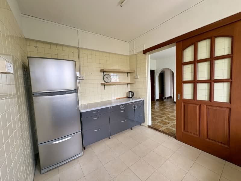 Lakeview Estate, 97A Upper Thomson Road, 3 Bedrooms, 1,615 sqft, Apartment For Sale, by Sharifah M Alsagoff, 500085623 - Kitchen - PropertyGuru.com.sg