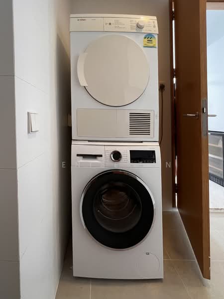 Skypark @ Somerset, 22 Saint Thomas Walk, 4 Bedrooms, 3,347 sqft, Apartment For Rent, by Denise Tan, 500085658 - Yard - PropertyGuru.com.sg