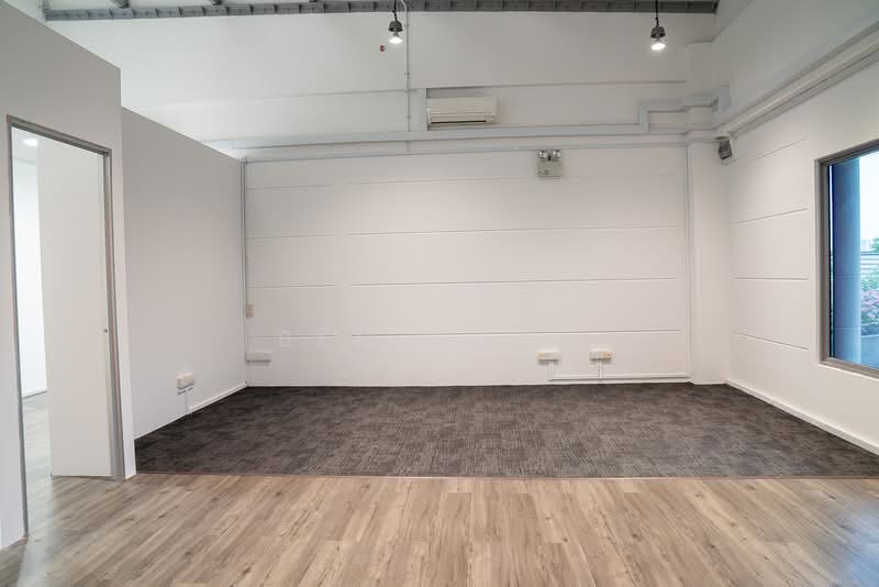 Mega@Woodlands, 39 Woodlands Close, 1,819 sqft, Light Industrial (B1) For Rent, by Ben Quah, 500085660 - Interior - CommercialGuru.com.sg