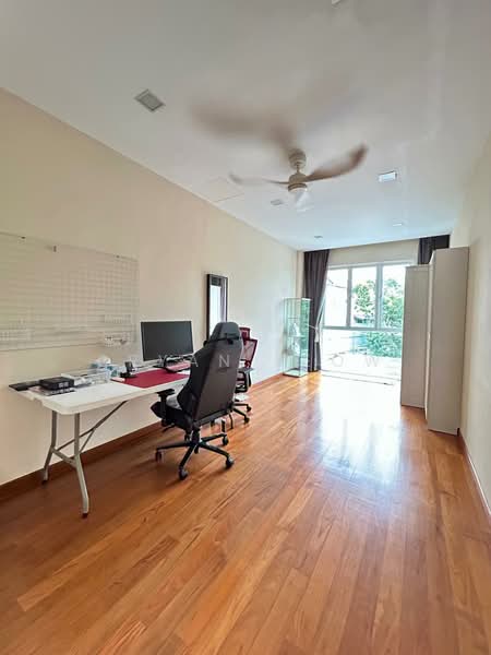 Sembawang Hills Estate, Sembawang Hills Drive, 6 Bedrooms, 4,582 sqft, Terraced House For Sale, by Bryan Leow, 500085666 - Study - PropertyGuru.com.sg