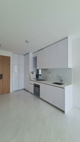 Peak Residence, 333 Thomson Road, 2 Bedrooms, 807 sqft, Condominium For Rent, by Chloe Lim, 500085671 - Kitchen - PropertyGuru.com.sg