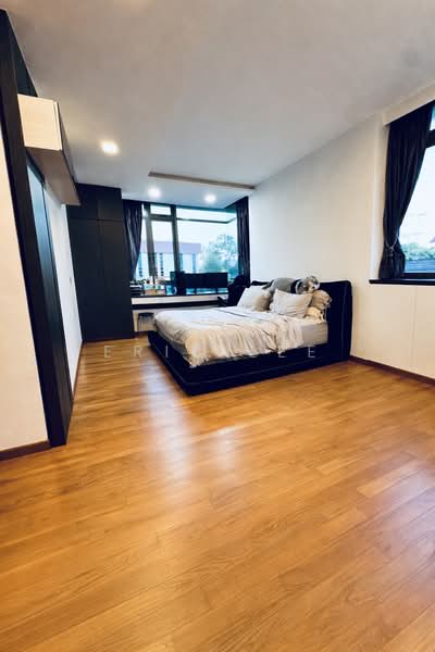 Modern 3 storey Semi D at Serangoon garden for sale Semi-Detached House For Sale at S$ 7,250,000 | PropertyGuru Singapore - Junior en-suite