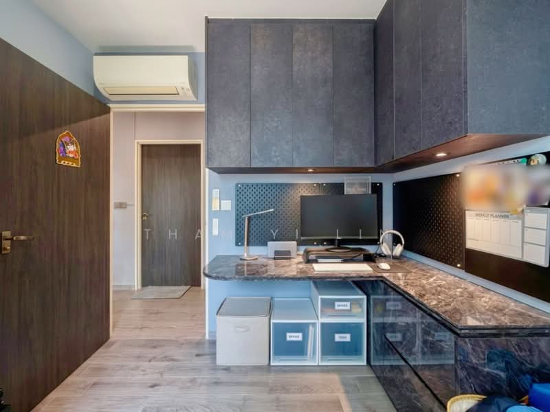 95A Henderson Road HDB Flat For Sale at S$ 1,050,000 | PropertyGuru Singapore - Study