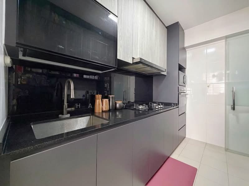 95A Henderson Road HDB Flat For Sale at S$ 1,050,000 | PropertyGuru Singapore - Kitchen