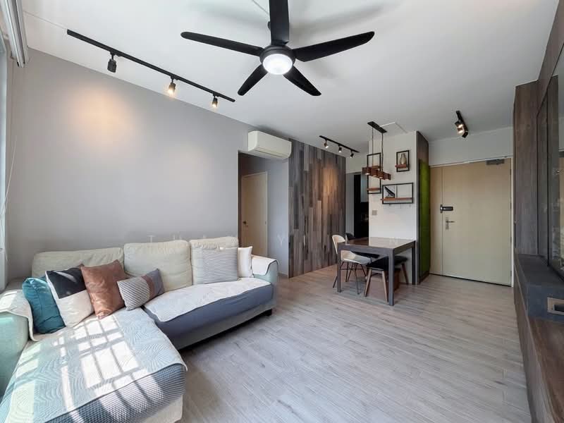 95A Henderson Road HDB Flat For Sale at S$ 1,050,000 | PropertyGuru Singapore - Living Room