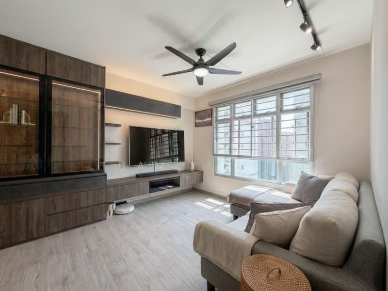 95A Henderson Road HDB Flat For Sale at S$ 1,050,000 | PropertyGuru Singapore - Living Room