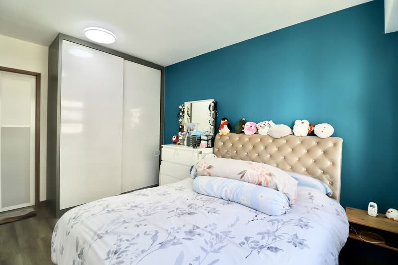464B Bukit Batok West Avenue 8 HDB Flat For Sale at S$ 660,000 | PropertyGuru Singapore - Bedroom
