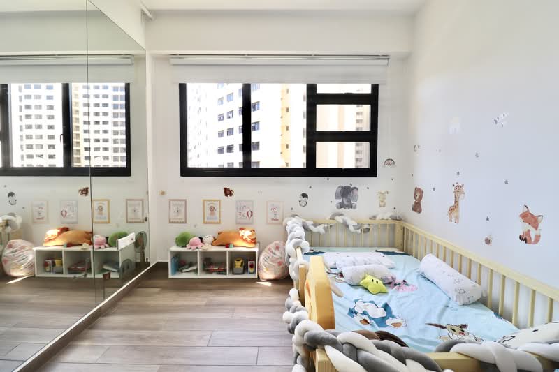 464B Bukit Batok West Avenue 8 HDB Flat For Sale at S$ 660,000 | PropertyGuru Singapore - Bedroom