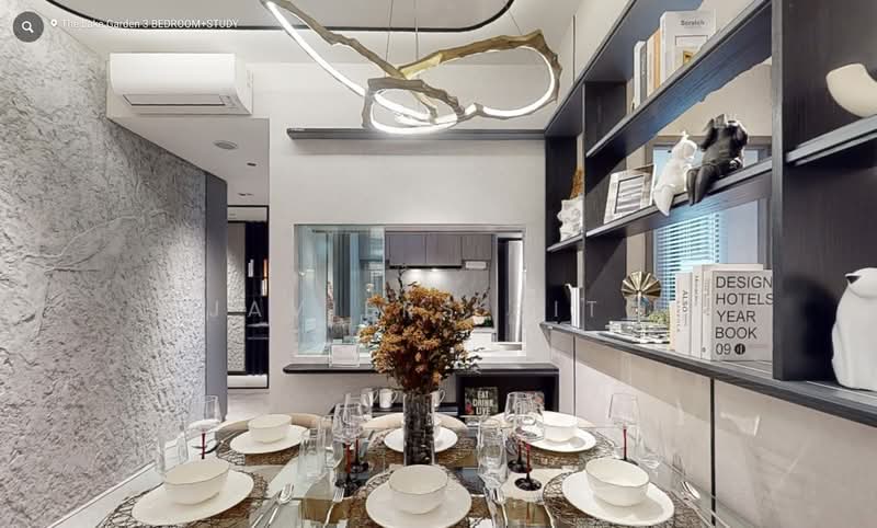 The LakeGarden Residences Condominium For Sale at S$ 2,693,000 | PropertyGuru Singapore - Dining Room