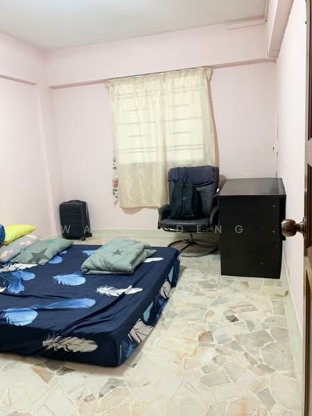 545 Bedok North Street 3 HDB Flat For Sale at S$ 428,888 | PropertyGuru Singapore - Common Bedroom