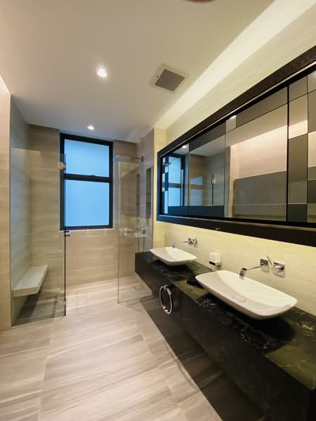 Gardenville, 10 Walshe Road, 3 Bedrooms, 1,808 sqft, Condominium For Sale, by Linda Ee, 500085768 - Bathroom - PropertyGuru.com.sg