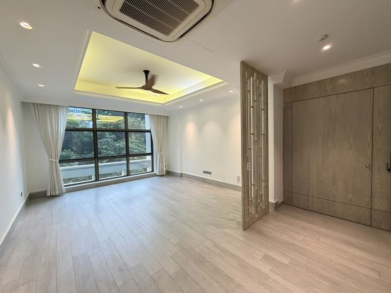 Gardenville, 10 Walshe Road, 3 Bedrooms, 1,808 sqft, Condominium For Sale, by Linda Ee, 500085768 - Living Room - PropertyGuru.com.sg