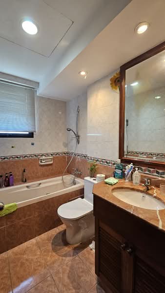 Simsville Condominium For Sale at S$ 1,900,000 | PropertyGuru Singapore - Bathroom