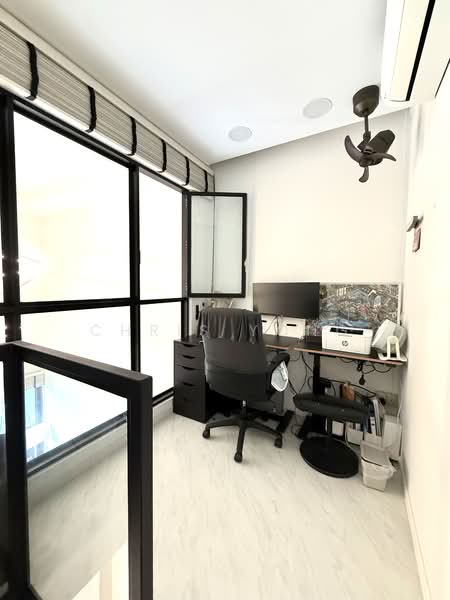 Lattice One Condominium For Sale at S$ 2,150,000 | PropertyGuru Singapore - Study