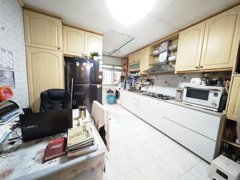 535A Serangoon North Avenue 4 HDB Flat For Sale at S$ 799,000 | PropertyGuru Singapore - Kitchen
