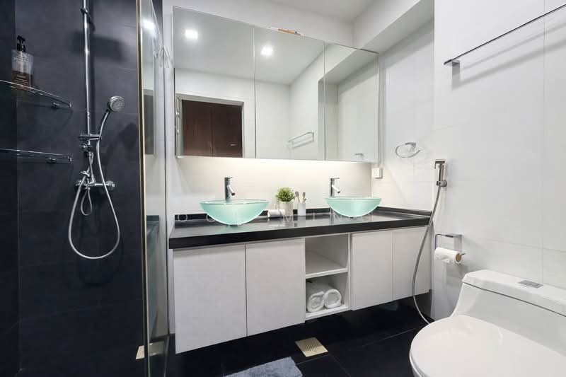 Laguna Green Condominium For Sale at S$ 1,599,000 | PropertyGuru Singapore - Bathroom