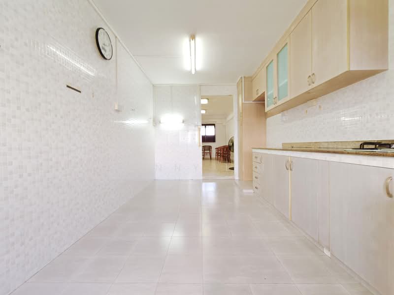 554 Bedok North Street 3 HDB Flat For Sale at S$ 498,000 | PropertyGuru Singapore - Kitchen