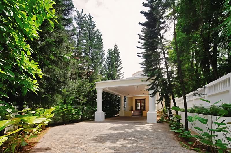 Villas Holland, Bukit Sedap Road, 6 Bedrooms, 12,486 sqft, Detached House For Rent, by Elaine Tan, 500085833 - Exterior - PropertyGuru.com.sg