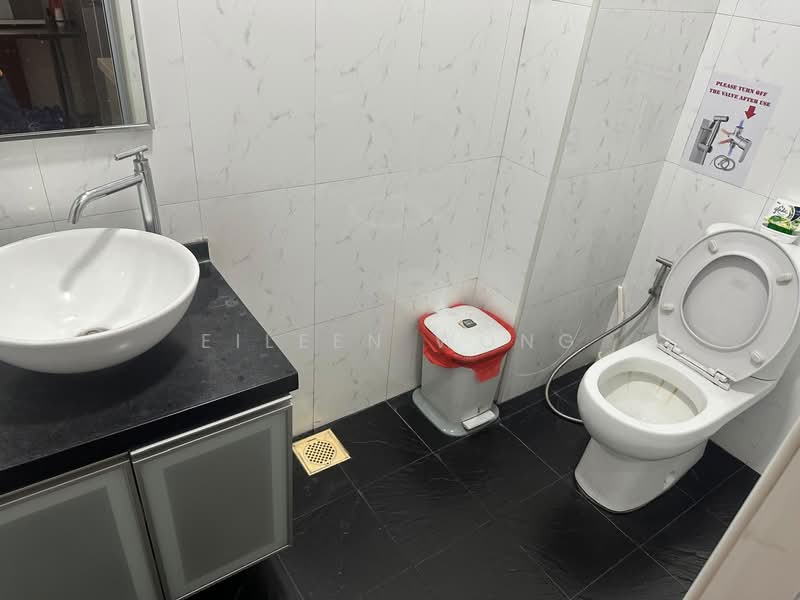 Wcega Tower, 21 Bukit Batok Crescent, 1,991 sqft, Light Industrial (B1) For Rent, by Eileen Wong, 500085865 - Bathroom - CommercialGuru.com.sg