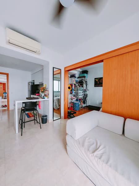 Eight Riversuites, 6 Whampoa East, 1 Bedroom, 441 sqft, Condominium For Sale, by Andy Wee, 500085872 - Living Room - PropertyGuru.com.sg