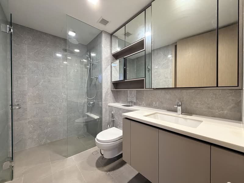 The Tapestry, 51 Tampines Street 86, 1 Bedroom, 474 sqft, Condominium For Rent, by Ice Tham, 500085874 - Bathroom - PropertyGuru.com.sg