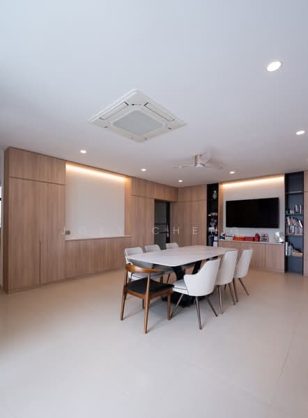 The Summit Condominium For Sale at S$ 3,600,000 | PropertyGuru Singapore - Dining Room