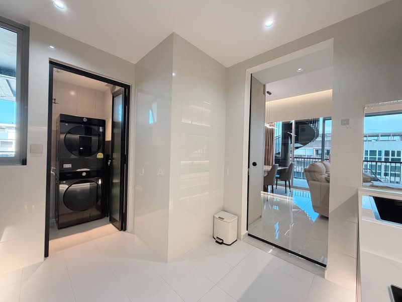 Austville Residences Executive Condominium For Sale at S$ 2,190,000 | PropertyGuru Singapore - Kitchen