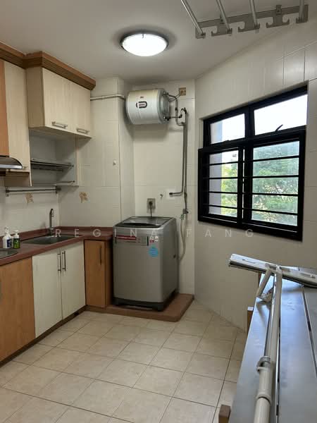 183 Bedok North Road, 183 Bedok North Road, 3 Bedrooms, 990 sqft, HDB Flat For Rent, by Regina Fang, 500085891 - Kitchen - PropertyGuru.com.sg