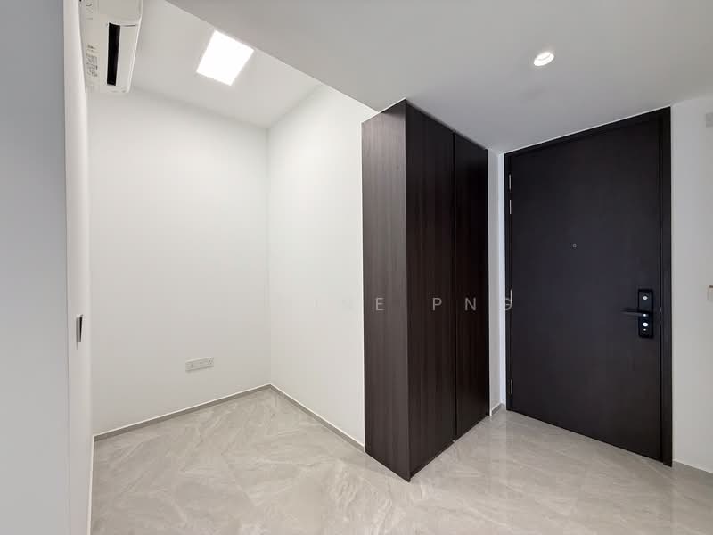 Tembusu Grand, 96 Jalan Tembusu, 2 Bedrooms, 743 sqft, Condominium For Rent, by Jasmine Png, 500085893 - Entrance & Plus Study area - PropertyGuru.com.sg