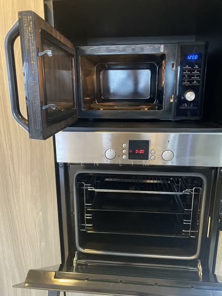 33 Ghim Moh Link, 33 Ghim Moh Link, 2 Bedrooms, 1,001 sqft, HDB Flat For Rent, by Ken Lim, 500085910 - Kitchen - PropertyGuru.com.sg