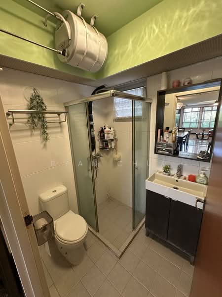 416B Fernvale Link HDB Flat For Sale at S$ 765,000 | PropertyGuru Singapore - Bathroom