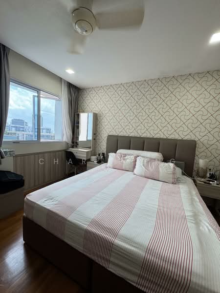 285D Toh Guan Road HDB Flat For Sale at S$ 1,280,000 | PropertyGuru Singapore - Bedroom