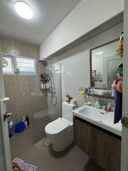 285D Toh Guan Road HDB Flat For Sale at S$ 1,280,000 | PropertyGuru Singapore - Bathroom