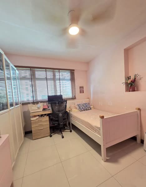 416B Fernvale Link HDB Flat For Sale at S$ 765,000 | PropertyGuru Singapore - Bedroom